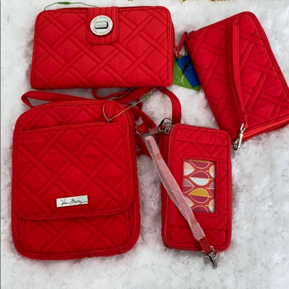 FIRM NWT Vera Bradley MYSTERY BOX VALUED UP TO 100.00 ‼️ - Picture 9 of 15
